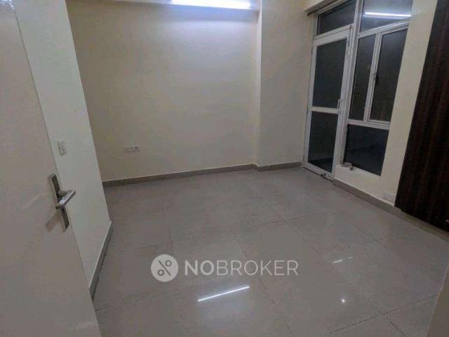 3 BHK Flat In Gaur City 2, Noida Extention for Rent In 5th Avenue