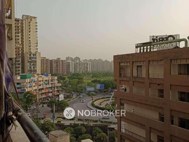3 BHK Flat In Gaur Global Village for Rent In Crossings Rep