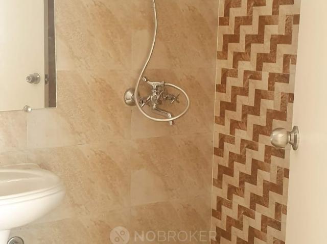 3 BHK Flat In Gaursons 16th Park View for Rent In Sector 19