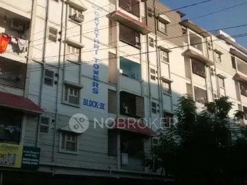 Flat to rent in Madinaguda - Parking
