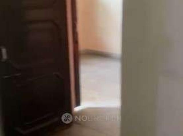 3 BHK Flat In Gh 14, paschim Vihar for Rent In Gh 14