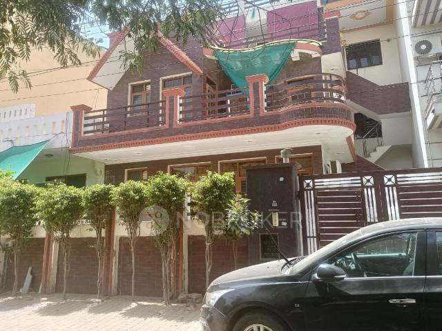 3 BHK Flat In Huda Plot Sector 5 for Rent In Sector 5