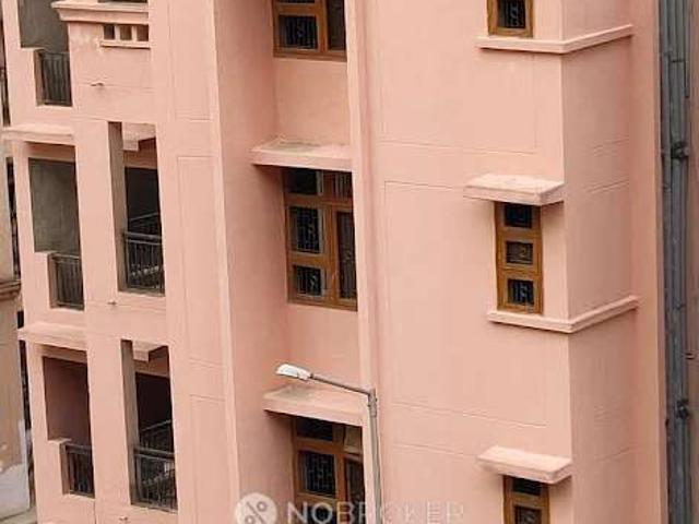 3 BHK Flat In Hig Apartments, Greater Noida For Sale In Dadha