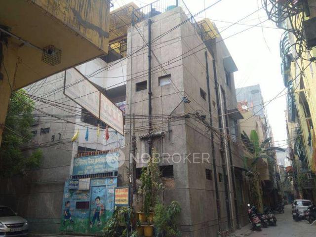 3 BHK Flat In Jagatpuri For Sale In Jagat Puri