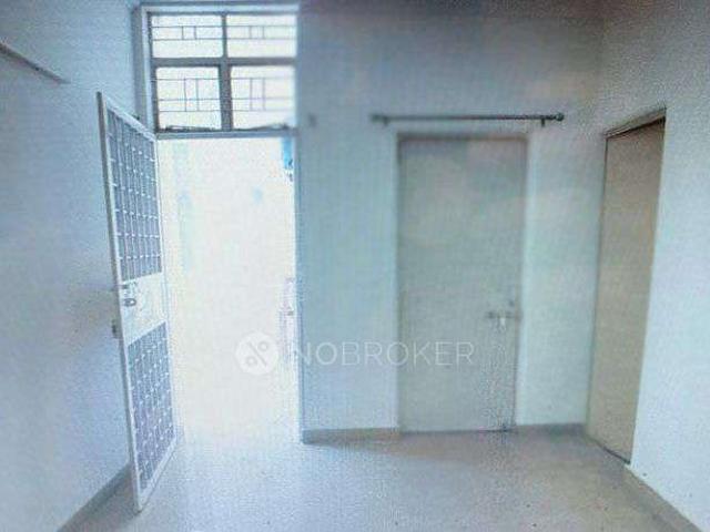 3 BHK Flat In Jal Vayu Vihar for Rent In Sector 21