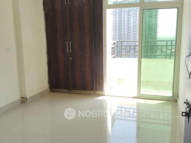 3 BHK Flat In Kbnows Green Society for Rent In Sector 16b