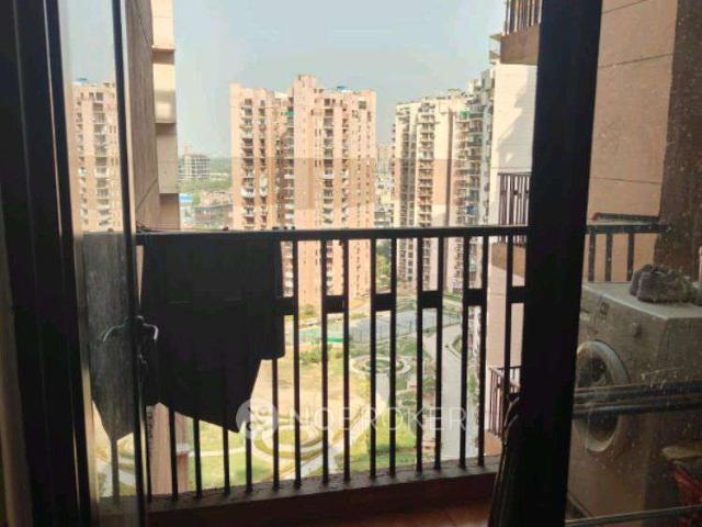 3 BHK Flat In Logix Blossom County for Rent In Sector 137
