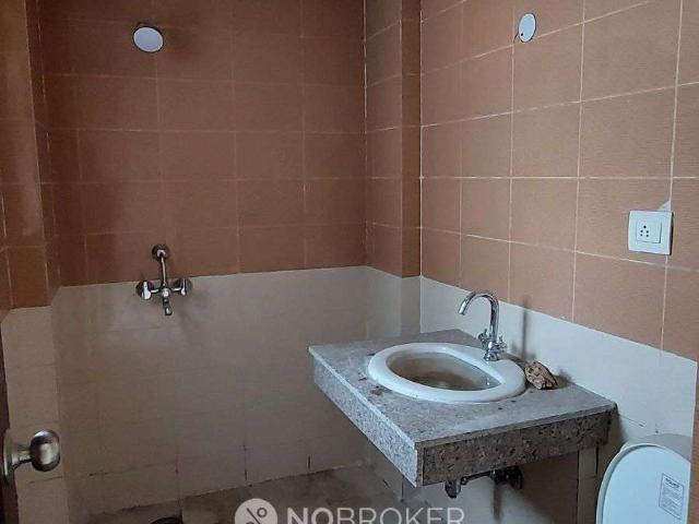 3 BHK Flat In Logix Blossom County, Sector 137 for Rent In Sector 137