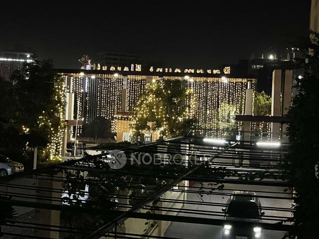3 BHK Flat In Paramount Floraville For Sale In Sector 137