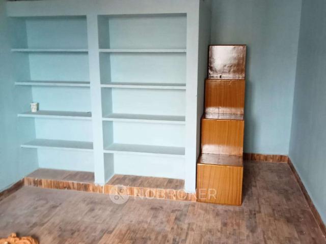3 BHK Flat In Pokkisham Apartment Natesan Street for Rent