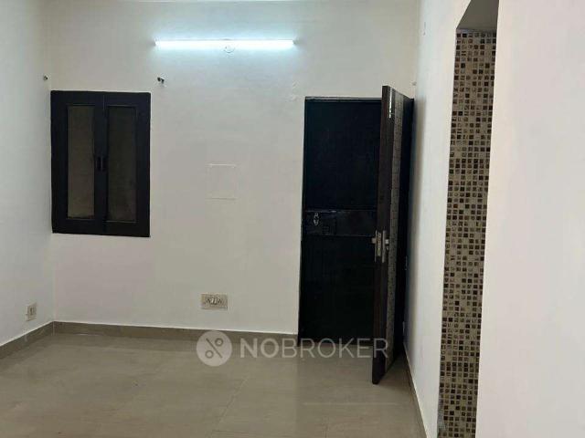 3 BHK Flat In Ru Uttari Pitampura for Rent In Pitampura