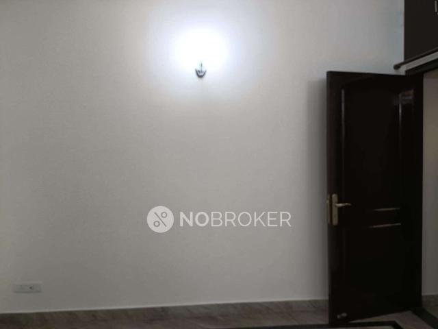 3 BHK Flat In Rwa Sarvapriya Vihar Block 2 for Rent In Heritage Park