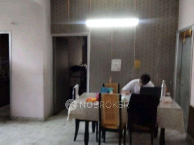 3 BHK Flat In Ramprastha Alaknanda Apartment for Rent In Va