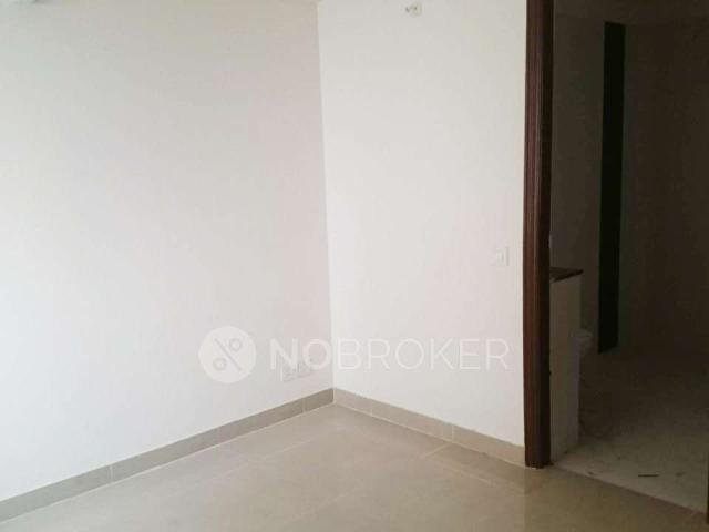 3 BHK Flat In Ramprastha The Edge Towers for Rent In Sector
