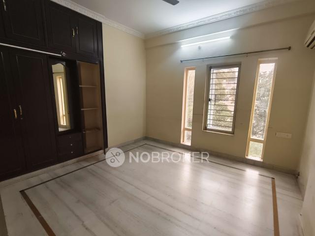3 BHK Flat In Royal Banjara Apartment for Rent In Banjara Hills