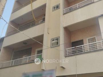3 BHK Flat In Stanbdalonebuilding for Lease In Nagavara