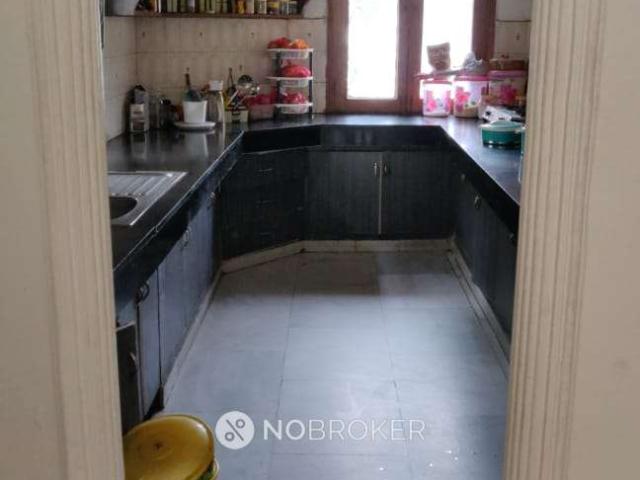 3 BHK Flat In Standalone Building for Rent In East Of Kailash