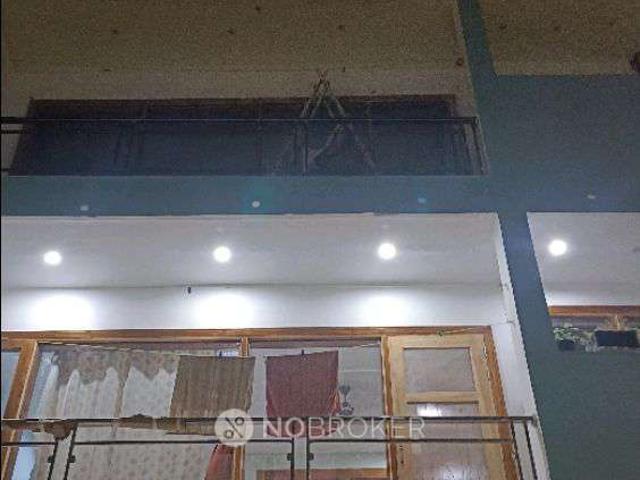 3 BHK Flat In Standalone Building for Rent In Sector 3