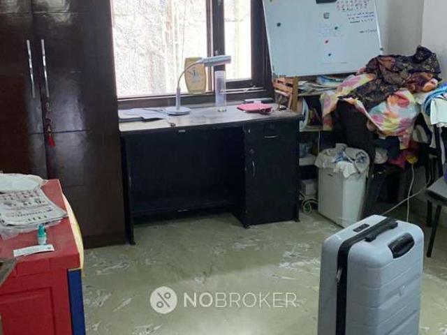 3 BHK Flat In Standalone Building For Sale In Old Rajinder Nagar