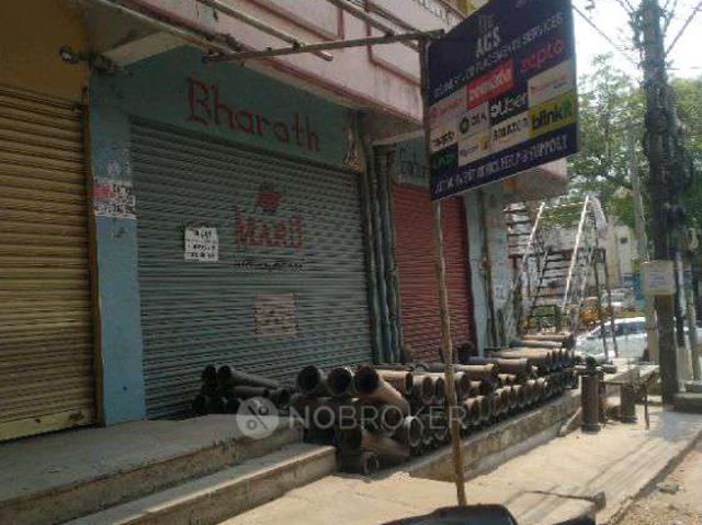 3 BHK Flat In Standalone Building For Sale In Moosarambagh