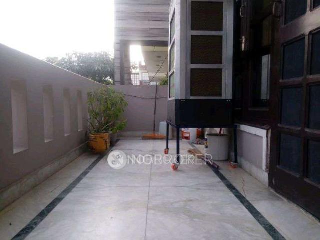 3 BHK Flat In Standalone Building For Sale In Sector 10