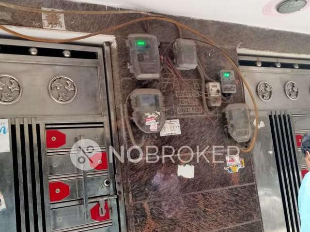3 BHK Flat In Standalone Building For Sale In Shahdara