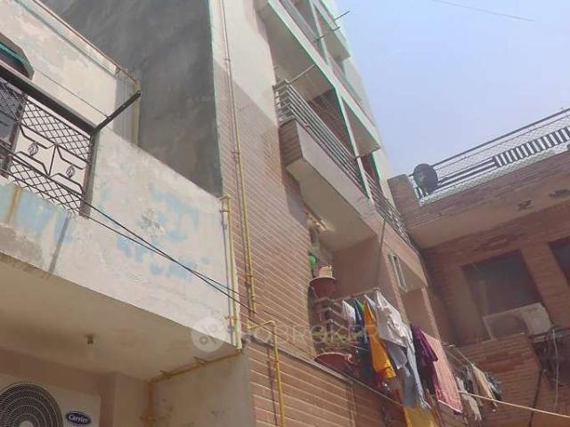 3 BHK Flat In Standalone Building For Sale In Uttam Nagar