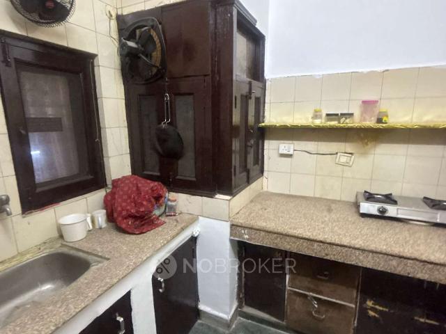 3 BHK Flat In Standing Alone Bulding For Sale In Model Town