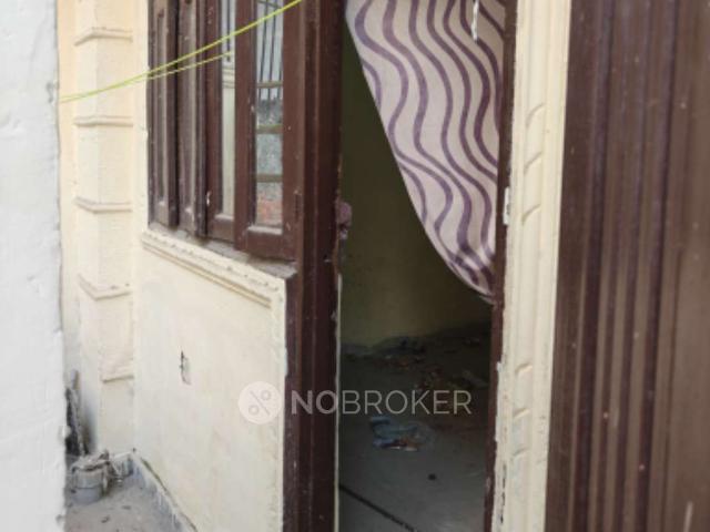 3 BHK Flat In Standlo for Rent In Loni