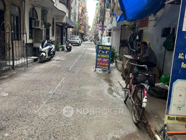 3 BHK Flat In Strandalone Building For Sale In Virender Nag