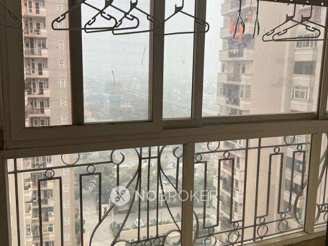 3 BHK Flat In Supertech 34 Pavilion for Rent In Sector 34