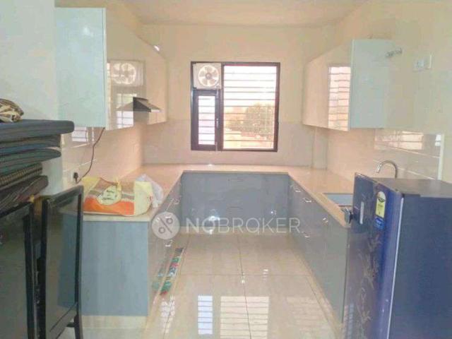 3 BHK Flat In Surendra Avenue 69 for Rent In Sector 69