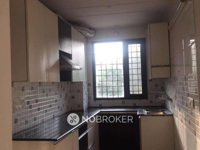 3 BHK Flat In Suri Villa for Rent In Pitam Pura