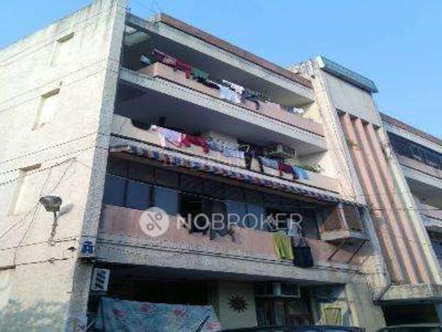 3 BHK Flat In Sadbhavana Apartment for Rent In Mayur Vihar