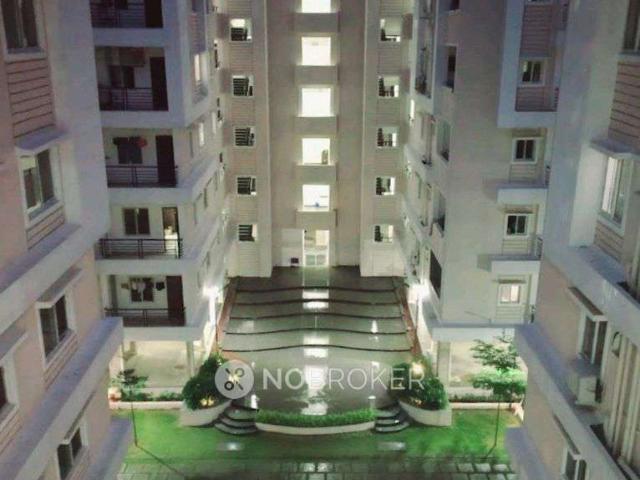 3 BHK Flat In Sai Sandeep Lr East Oak For Sale In Pocharam