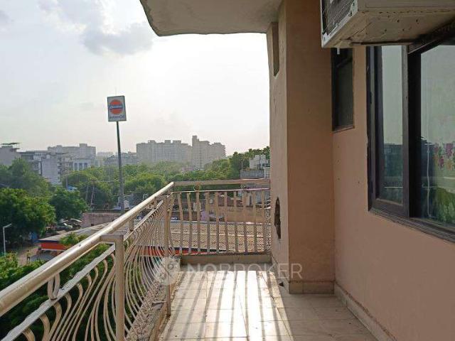 3 BHK Flat In Satguru Apartments, for Rent In Sector 52