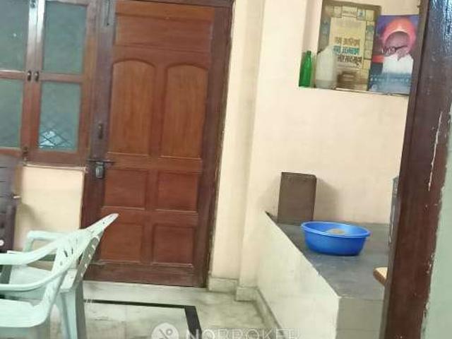 3 BHK Flat In Sb for Rent In Mayur Vihar
