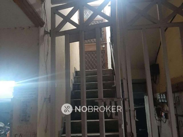3 BHK Flat In Shanti Appartment For Sale In Safdurjung Enclave