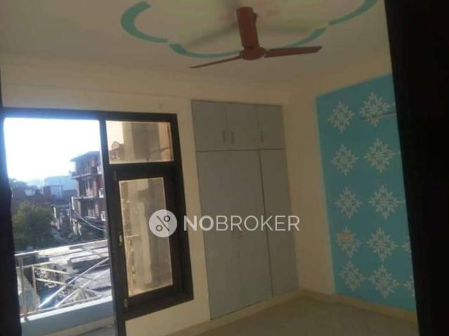 3 BHK Flat In Shiv Apartment for Rent In Mundka