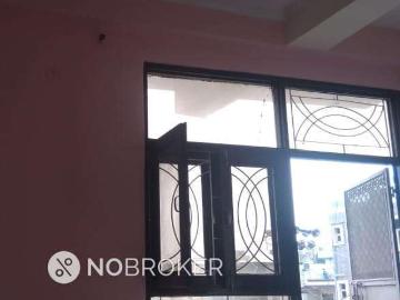 3 BHK Flat In Shiva Apartment for Rent In Ankur Vihar