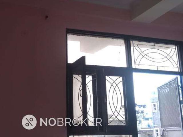 3 BHK Flat In Shiva Apartment for Rent In Ankur Vihar