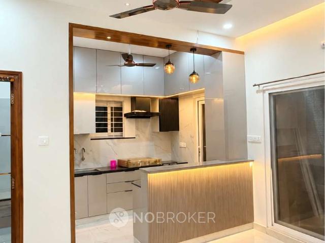 3 BHK Flat In Sri Vasavi Heights for Rent In Madhapur
