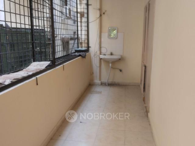 3 BHK Flat In Sri Maruthi Lake View Apartment for Rent In P