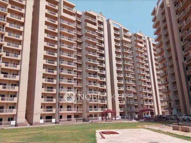 3 BHK Flat In Tashee Capital Gateway, Sector 111 for Rent I