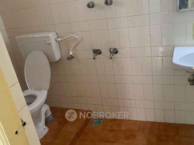 3 BHK Flat In Thiruvanmiyur for Rent In 239, Canal Rd