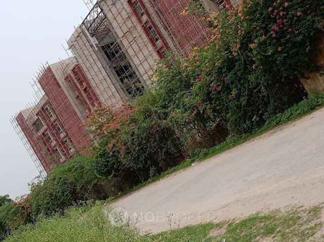 3 BHK Flat In Varun Farm Apartment for Rent In Chhatarpur