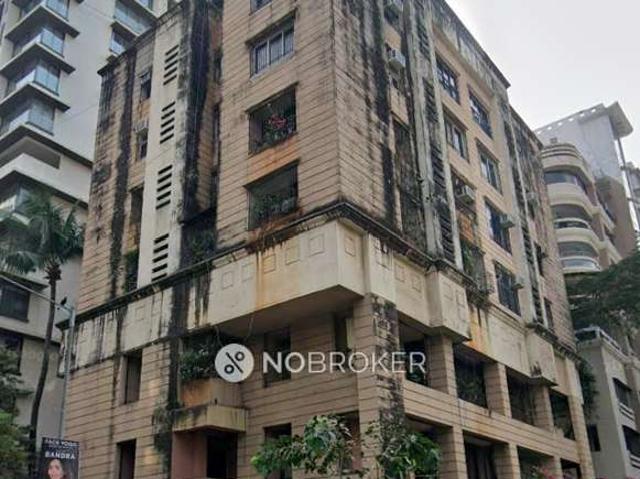 3 BHK Flat In Villa Rosa for Rent In Bandra West