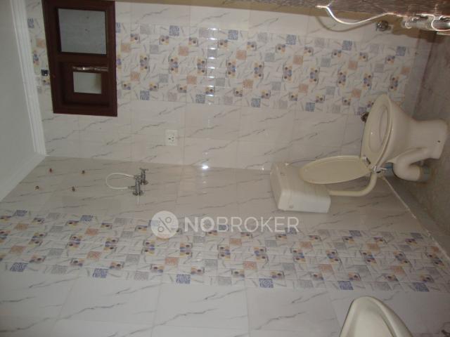 3 BHK Flat In Vishwas Park for Rent In Guru Kripa Bakery