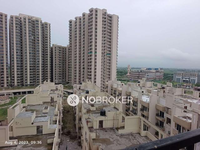 3 BHK Flat In 16th Park View for Rent In Gaur Yamuna City