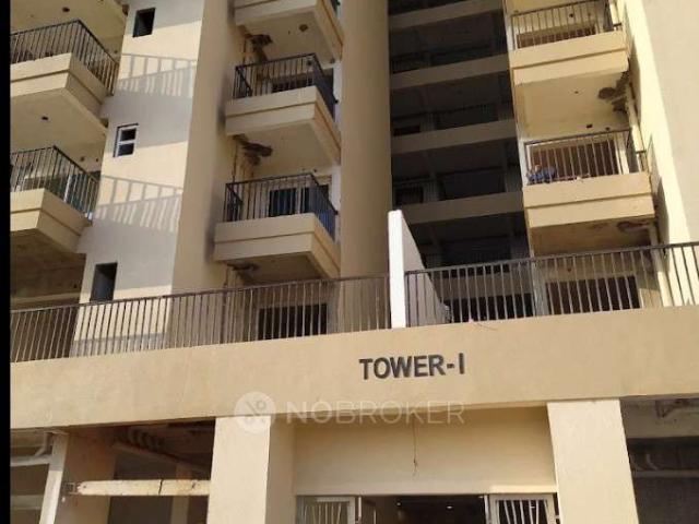 3 BHK Flat In 16th Park View for Rent In Gaur Yamuna City